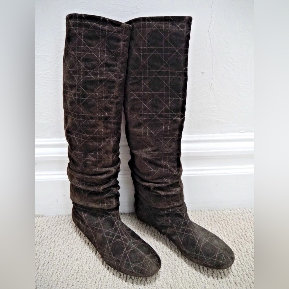 Dior Tall Suede Cannage Dark Brown Size 7 Flat Heel Like New